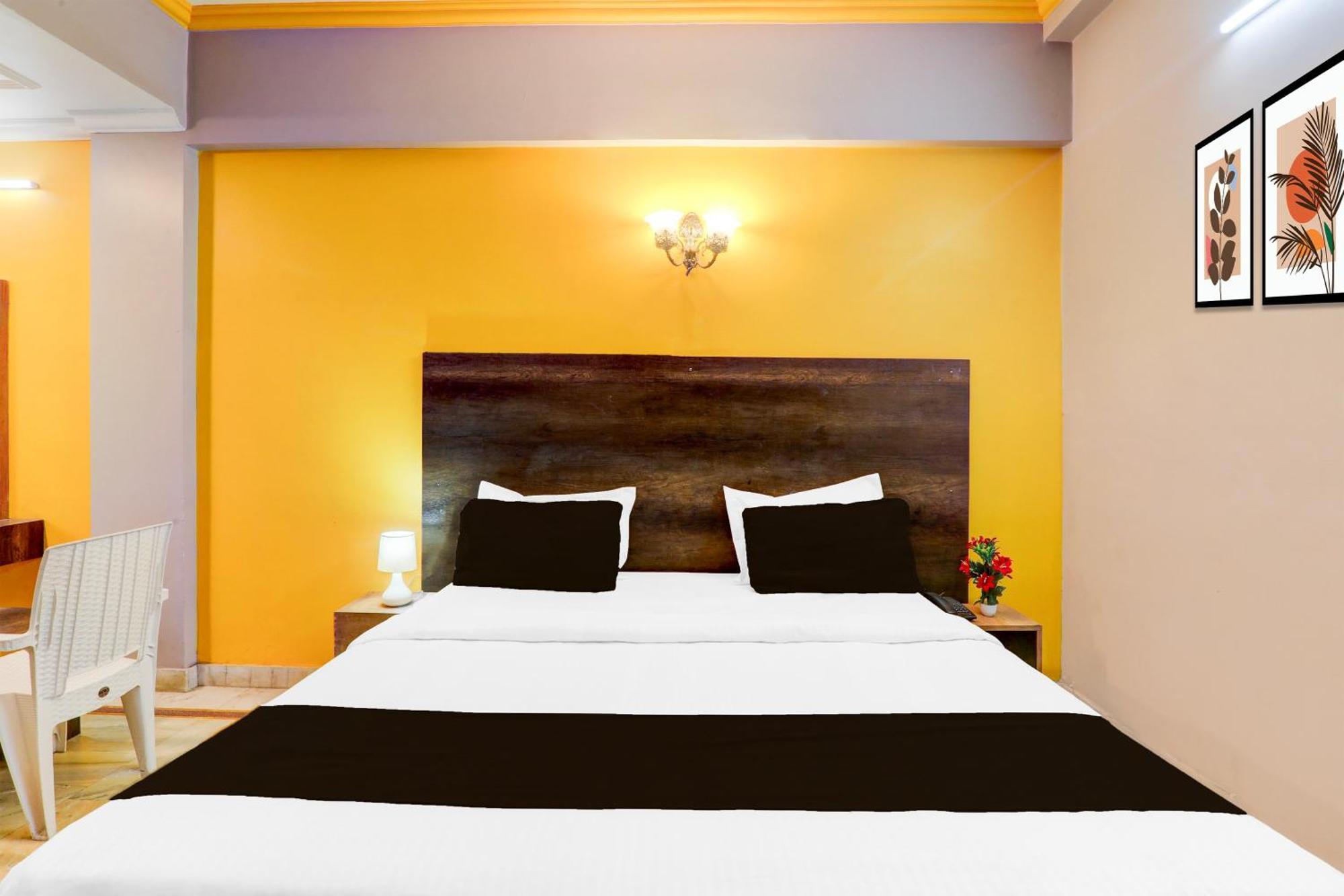 Super Hotel O Insaf Nagar Munshipuliya Formerly Vibrant Chinhat Eksteriør billede